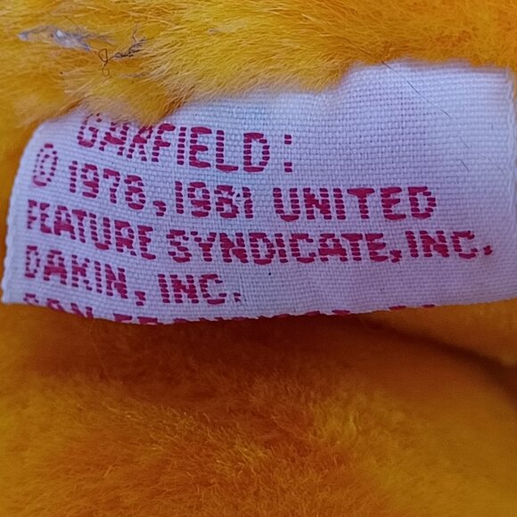 Vintage Garfield Dakin Stuffed Animal 1981 - Picture 5 of 6